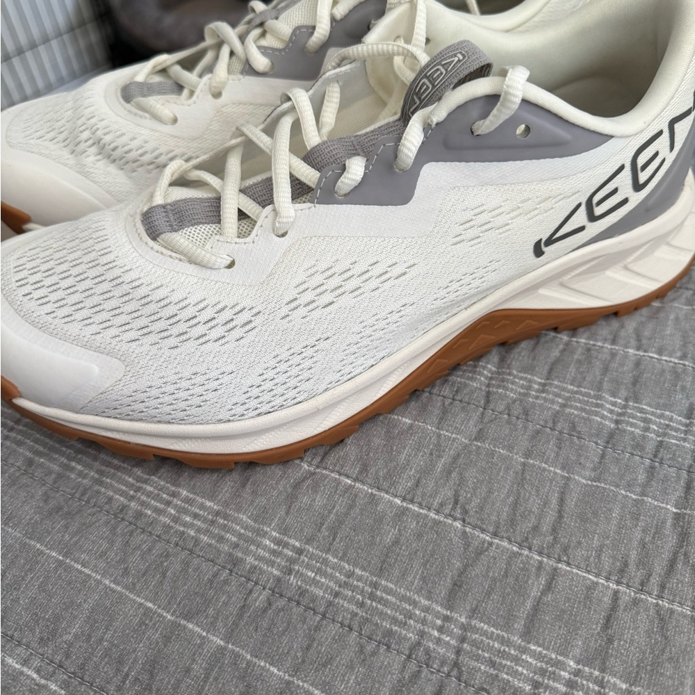 Keen Cream and Gray Trail Shoes